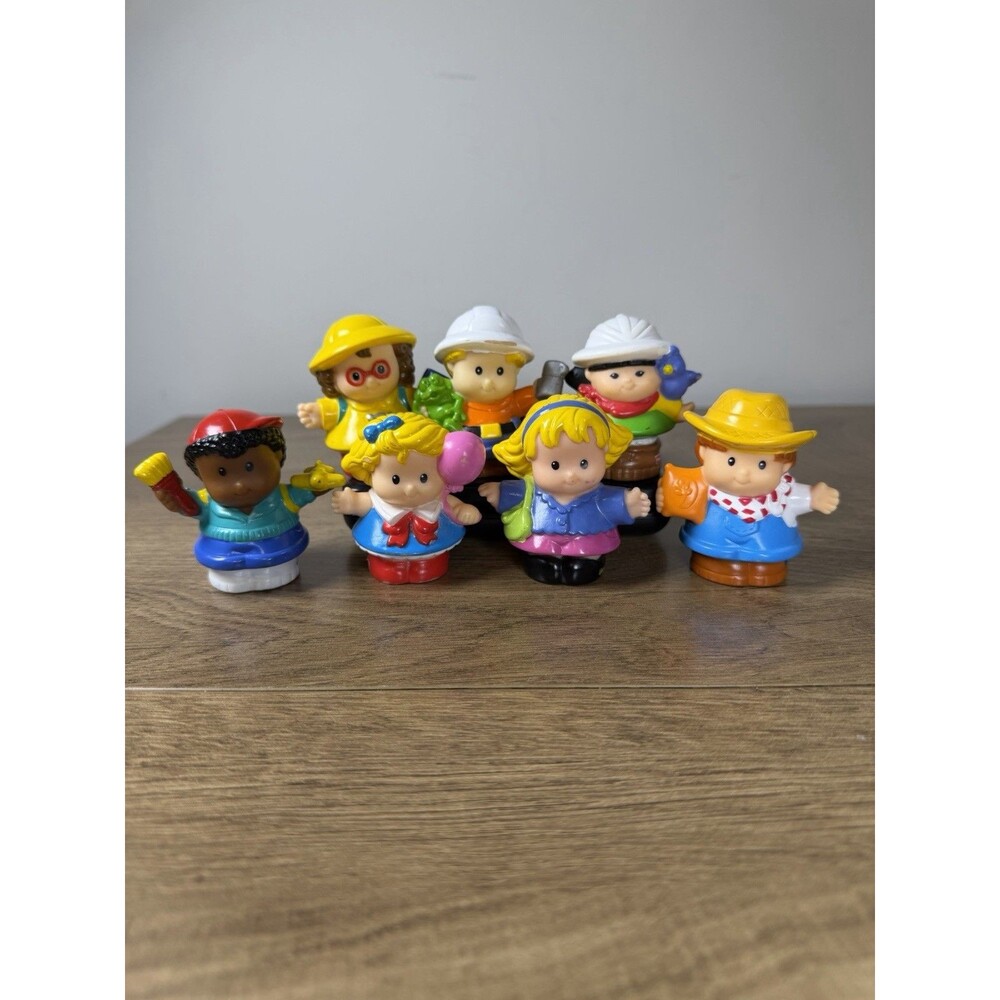 Vintage Little People 7 Pc Lot Early 2000s Sarah Lynn Maggie Zookeeper Farmer